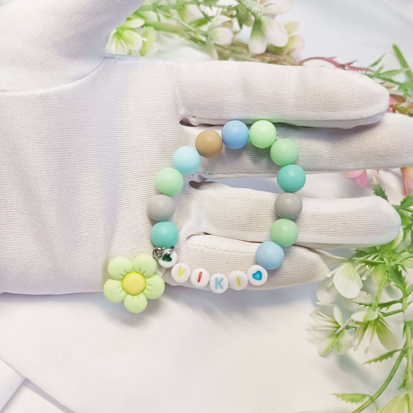Childs name bracelet with flower charm, personalized gift gor girls, birthday present, gift keepsake, gift for daughter, children's jewelry - My Store