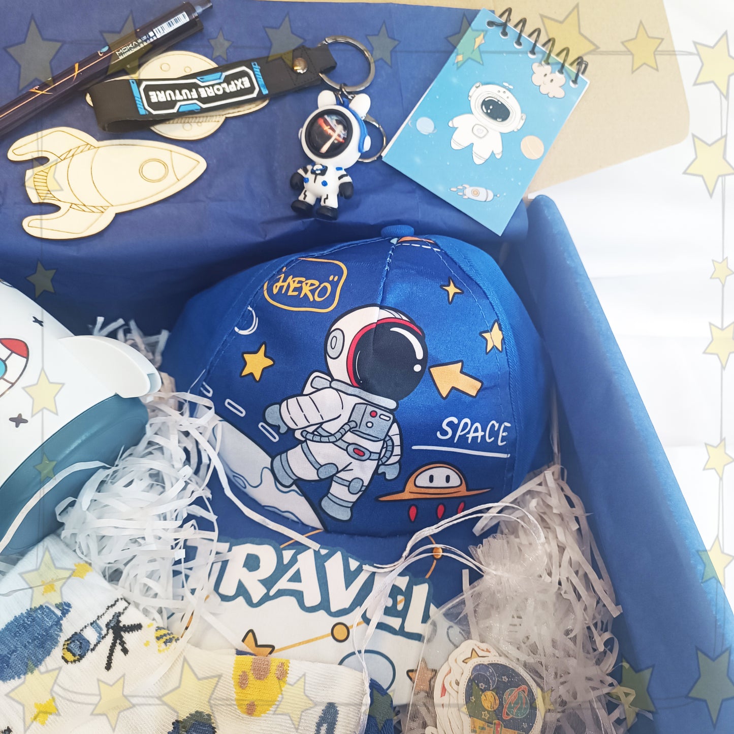Space gift box for young space lovers