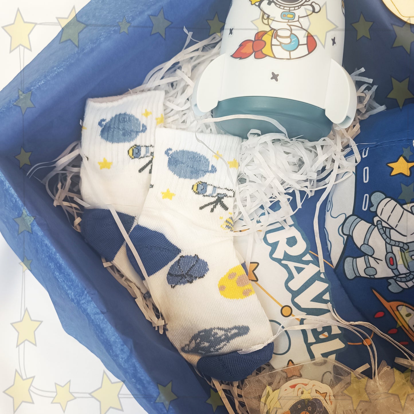 Space gift box for young space lovers